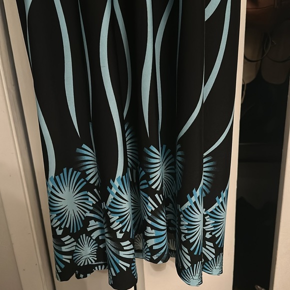 Turquoise black v neck sundress, silky rayon material very comfortable very li - Picture 3 of 8